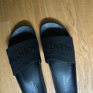 Valentino men's flip-flops rubber